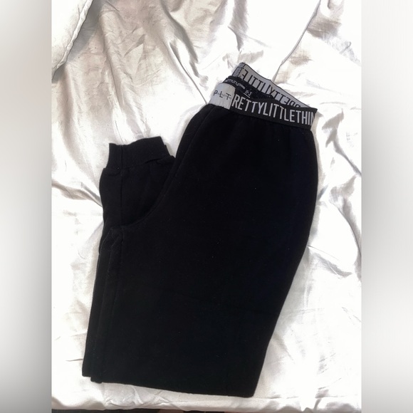 Pretty Little Thing Sweatpants - Size 6 - Picture 1 of 3